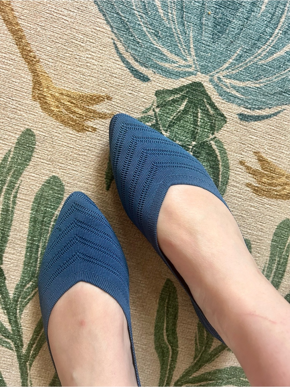 SHEIN Blue Pointed Knit Slip-On Flats